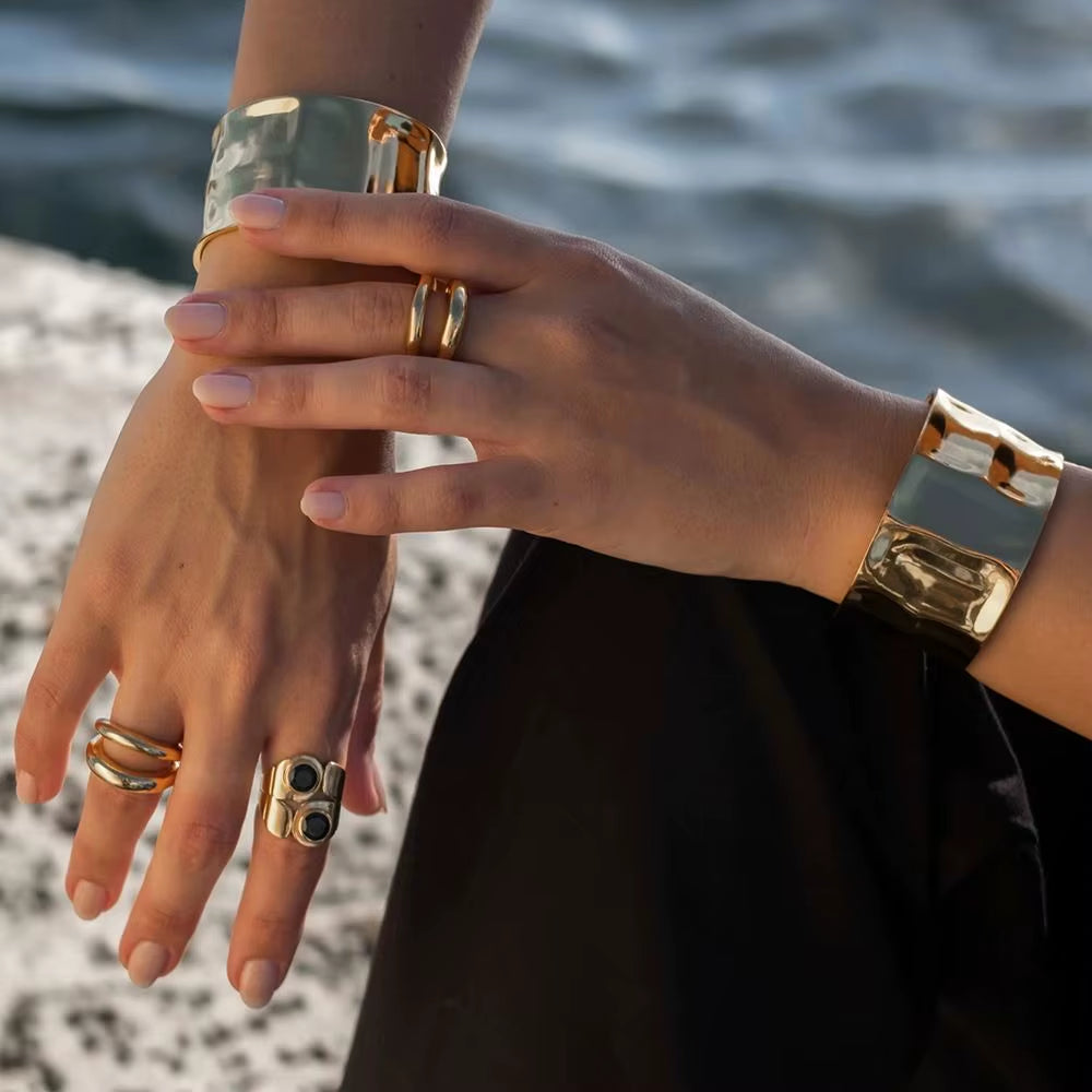 Chunky Cuff Bangles 18K PVD Gold Plated Stainless Steel Pave Hammered Cuff Bracelet